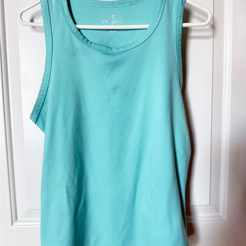 Danskin 2 Pack Aqua and Lilac Moisture Wicking Tank Tops Size Medium - Picture 7 of 8